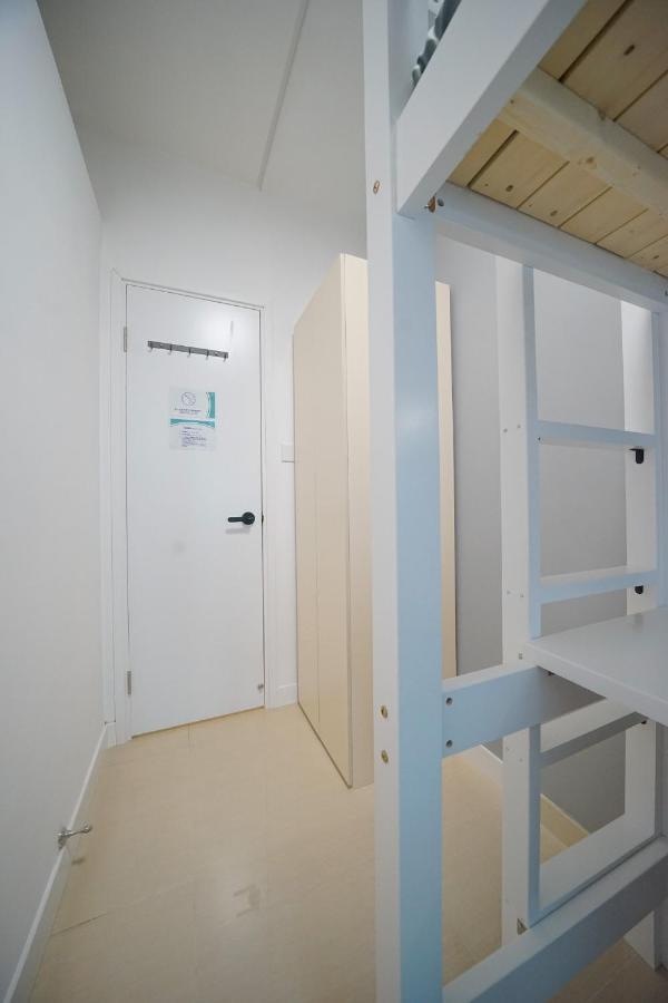 Student Accommodation - 290 Hennessy Road Hongkong Exteriör bild